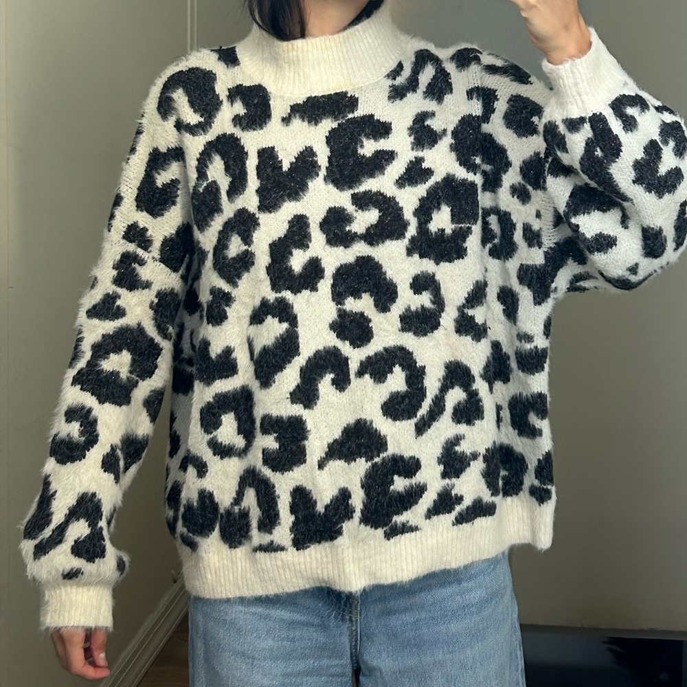 White leopard cozy winter sweater